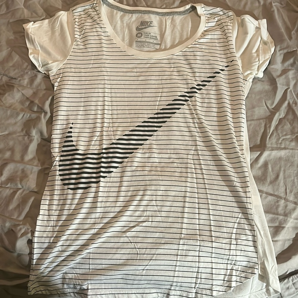 White Slim Fit Nike shirt